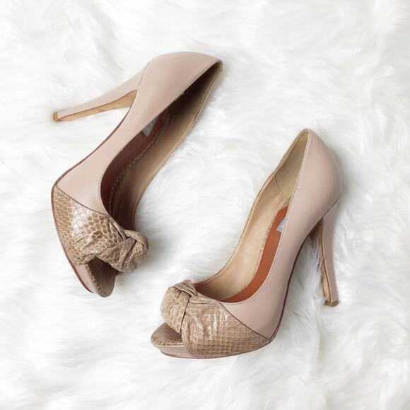 Badgely Mischka Taban Snakeskin beige tan high heel Size 8 - Picture 6 of 9